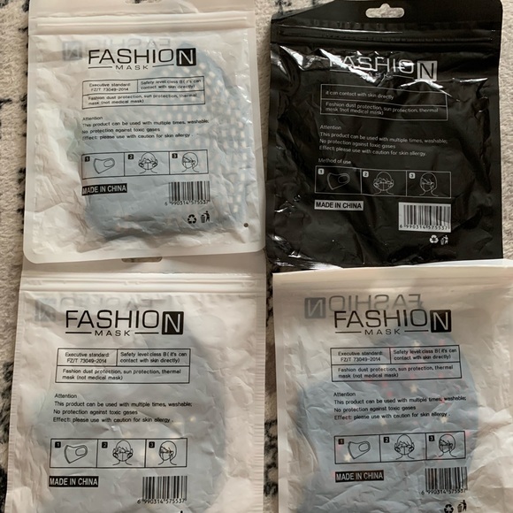 4 fashion Masks black with bling bling New - Picture 6 of 6